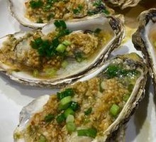 Steamed Oysters with Garlic