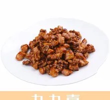 Sauce-Braised Chicken with Almonds