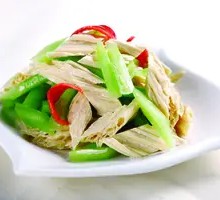 Celery with Yellow Skin Tofu Shreds