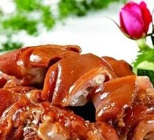 Soybean and Pig Trotter Soup