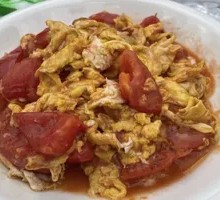 Scrambled Eggs with Tomatoes