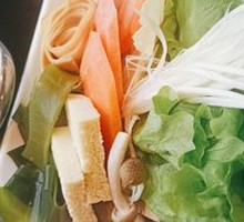 Colorful Vegetable Platter