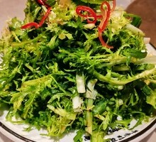 Stir-fried bitter lettuce salad