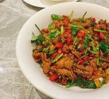 Stir-Fried Beef with Yellow Onion
