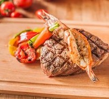 Abalone Sauce Steak with Shrimp