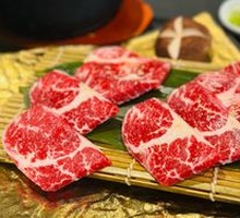 Beef Short Ribs in Croissant