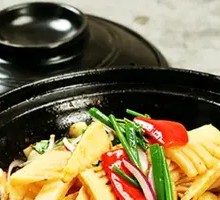 Shrimp Paste Hot Pot with Bamboo Shoots