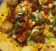 Spicy Crawfish & Tender Chicken Pizza
