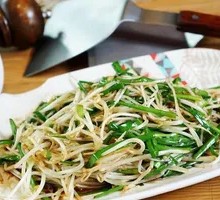 Stir-fried Bean Sprouts with Chives