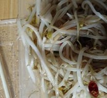 Spicy and Sour Bean Sprouts