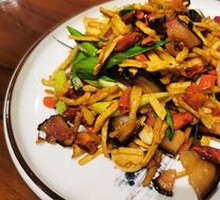 Stir-Fried Radish with Preserved Meat