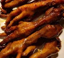Clay Oven Braised Chicken Feet