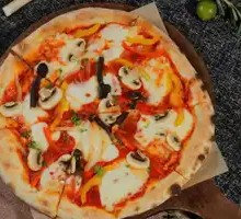 Eco-Farm Pizza (Vegetarian)