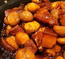 Braised Pork with Chestnuts