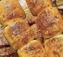 Fried Small Steamed Bun Skewers