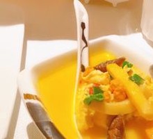 Stewed Tofu with Fresh Shrimp and Sea Urchin