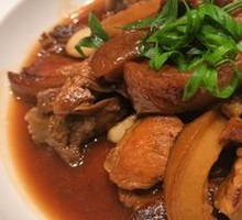 Homestyle Pork Ribs with Braised Pork