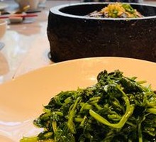 Stir-fried Pea Shoots