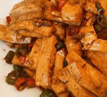 Stir-fried Tofu with Fragrant Wild Mushrooms