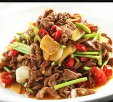 Stir-Fried Beef with Yellow Onion