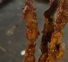 Charcoal-grilled Lamb Skewers