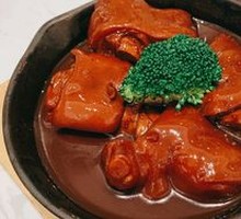 Taishan Pig Trotter Stew