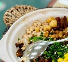 Stir-fried Oil渣 Rice with Colorful Vegetables