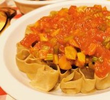 Sauce-drizzled Buckwheat Noodles