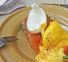 Smoked Salmon Benedict