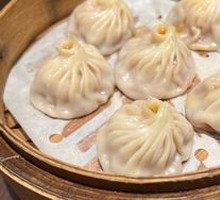Signature Fresh Pork Soup Dumplings