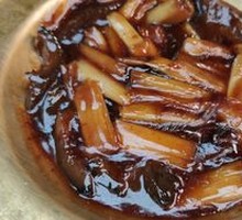 Braised Sea Cucumber with Green Onion