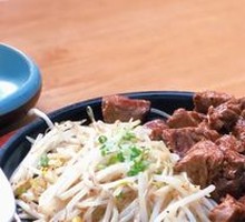 Grilled Beef on Iron Plate