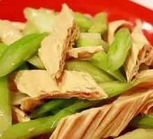 Celery with Tofu Skin