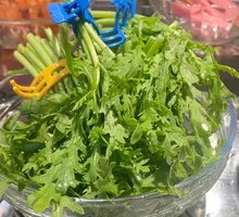 Chinese chrysanthemum greens