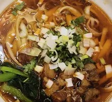 Braised Pork Noodles with Hand-cut Style