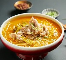 Spicy Sour Beef Noodle Soup