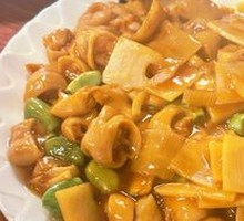 Pickled Garlic Stir-Fried Intestines