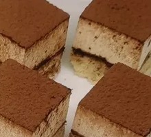 Tiramisu Cake