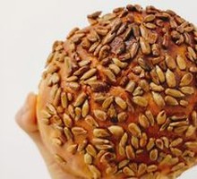 Grape-stuffed Dumplings