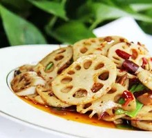 Sour Spicy Stir-Fried Lotus Root Slices