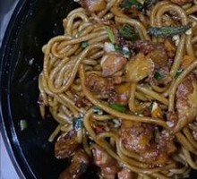 Beer-braised Duck with Rice Noodles