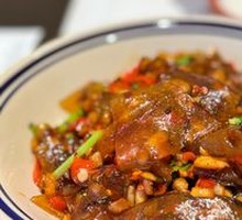 Sour Cabbage with Rice Noodles