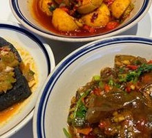 Pan-fried Quail Eggs with Copper Coins