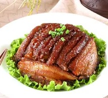 Fragrant Preserved Vegetable Braised Pork
