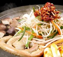 Snowflake Pork Intestine Hot Pot