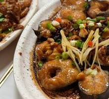 Steamed Eel in Soy Sauce