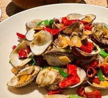 Spicy Stir-Fried Clams