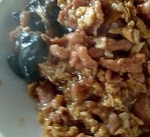 Sour Stir-Fried Egg with Wood Ear Mushrooms