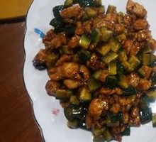 Stir-Fried Chicken with Sauce