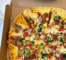 Italian Pork Neck Meat Deluxe Pizza